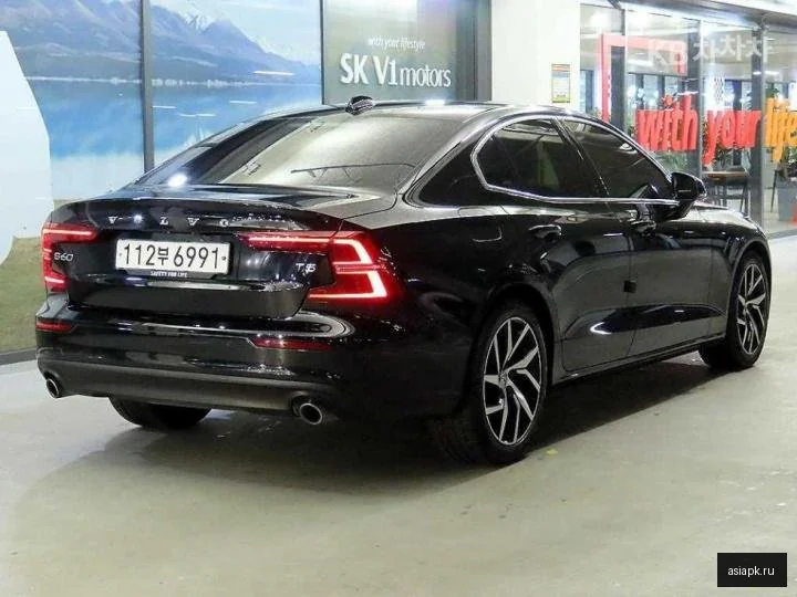 Audi RS5 4