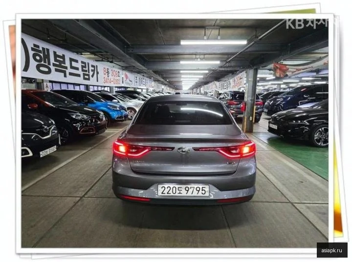 Audi Q3 6