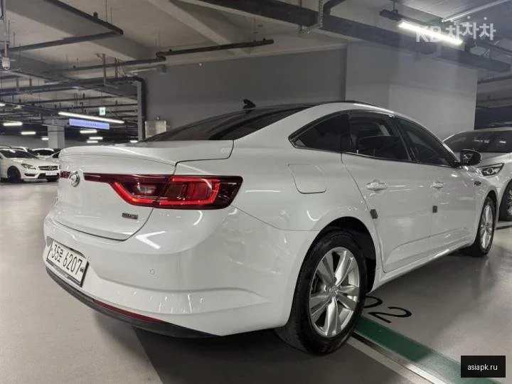 Audi Q3 5