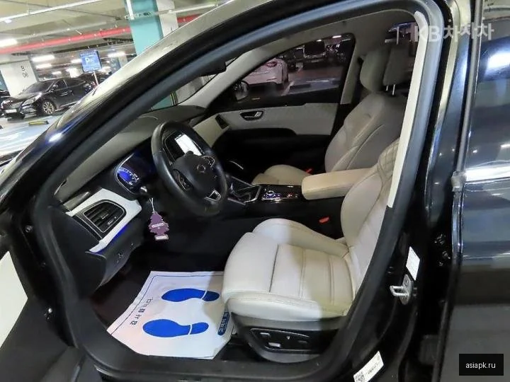 Audi Q3 6