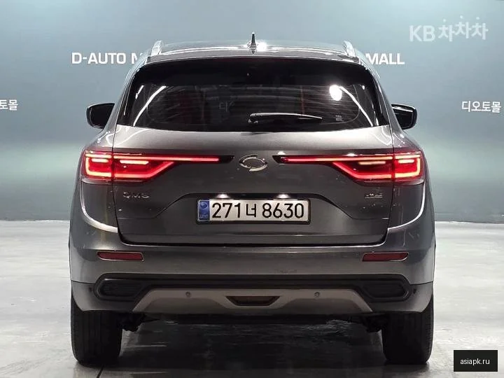 Audi SQ8 6