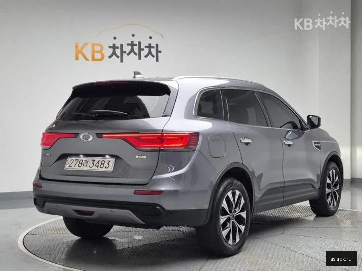 Audi Q5 Sportback 4