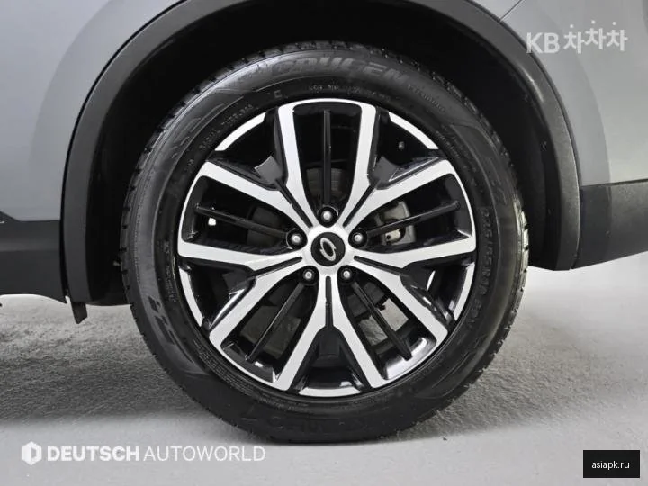 Audi Q5 Sportback 5