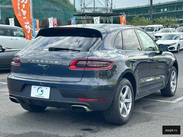 Porsche Macan 4