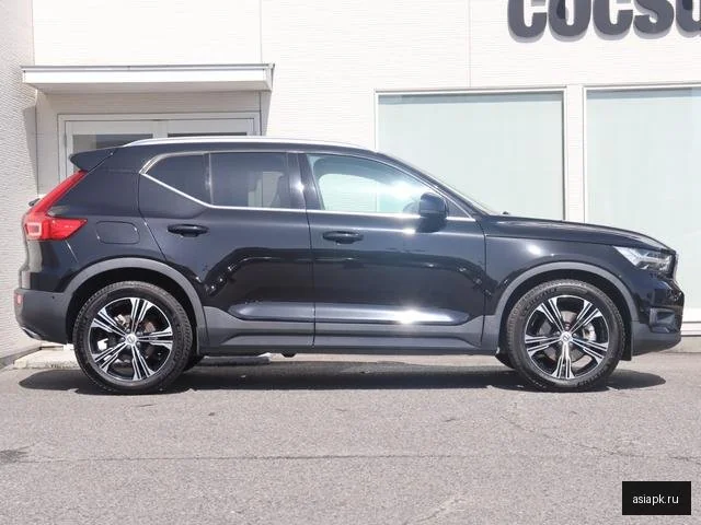 Volvo XC40 6