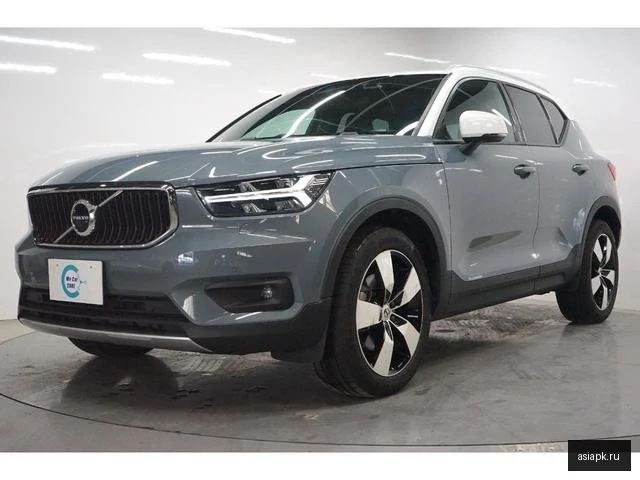 Volvo XC40 3