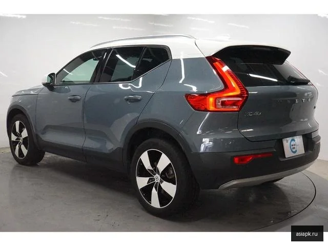 Volvo XC40 4