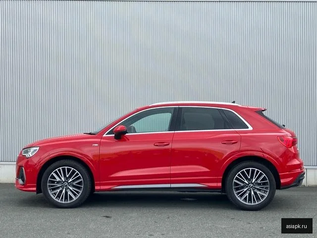 Audi Q3 4