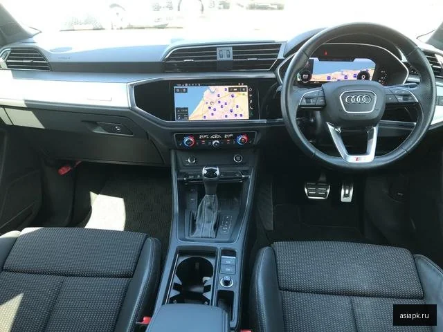 Audi Q3 6