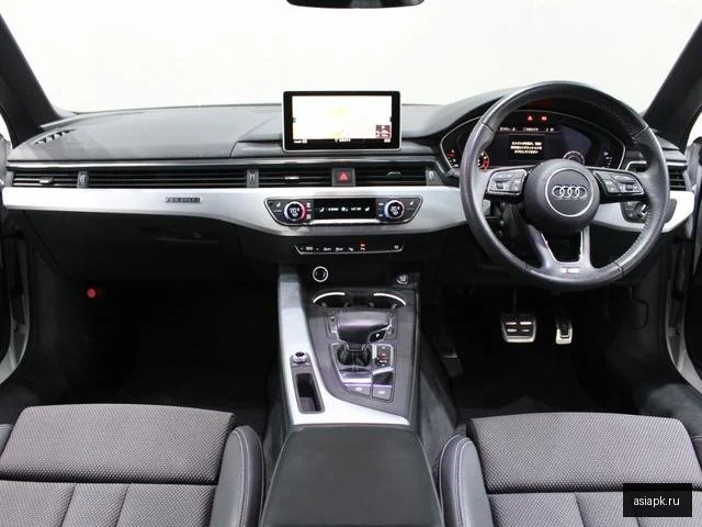 Audi A5 4