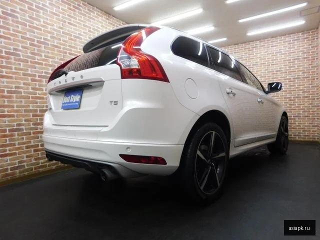 Volvo XC60 5