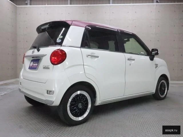 Daihatsu Cast 4