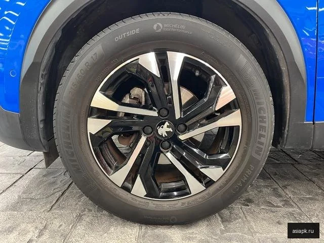 Peugeot 2008 5