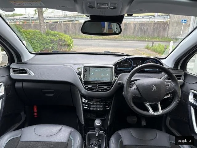 Peugeot 2008 5