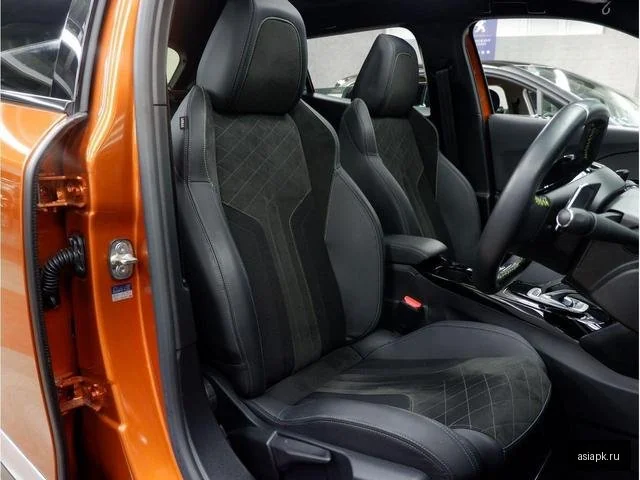 Peugeot 2008 4