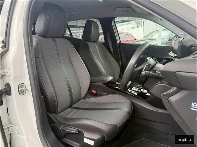 Peugeot 2008 4