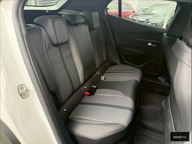 Peugeot 2008 5