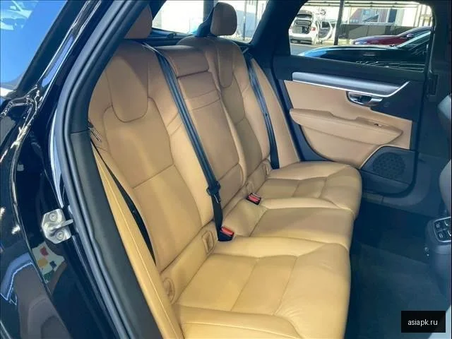 Volvo V90 5