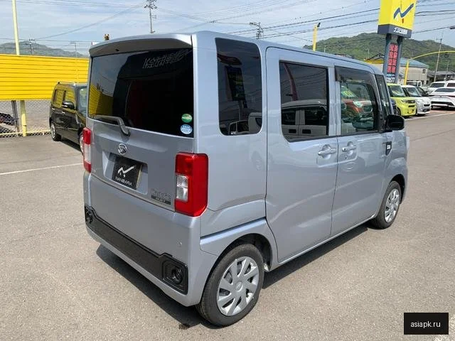 Daihatsu Hijet 6