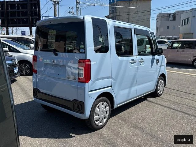 Daihatsu Hijet 5
