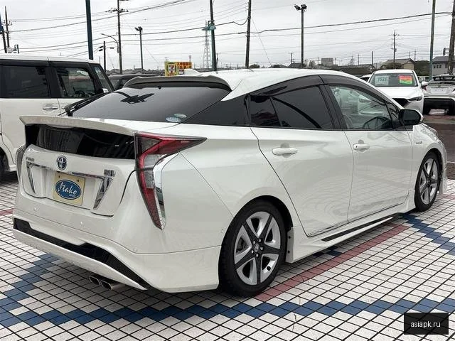 Toyota Prius 5