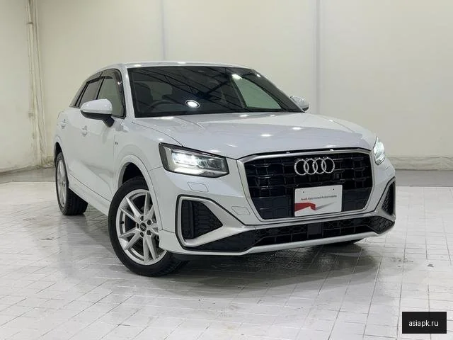 Audi Q2 4