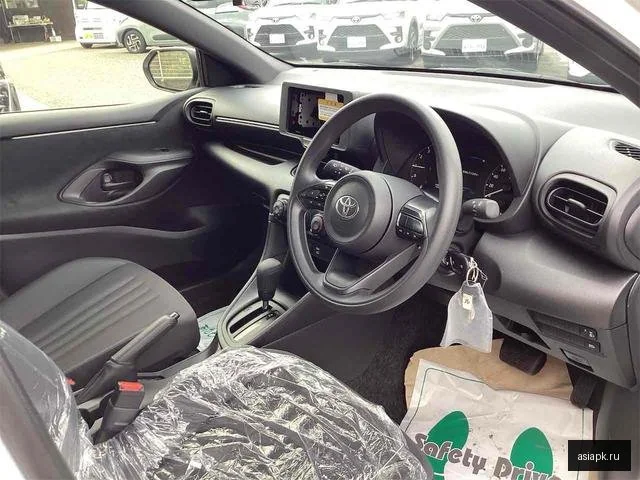 Toyota Yaris 6