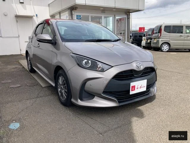 Toyota Yaris 4