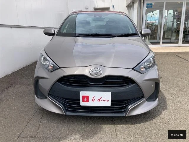 Toyota Yaris 5