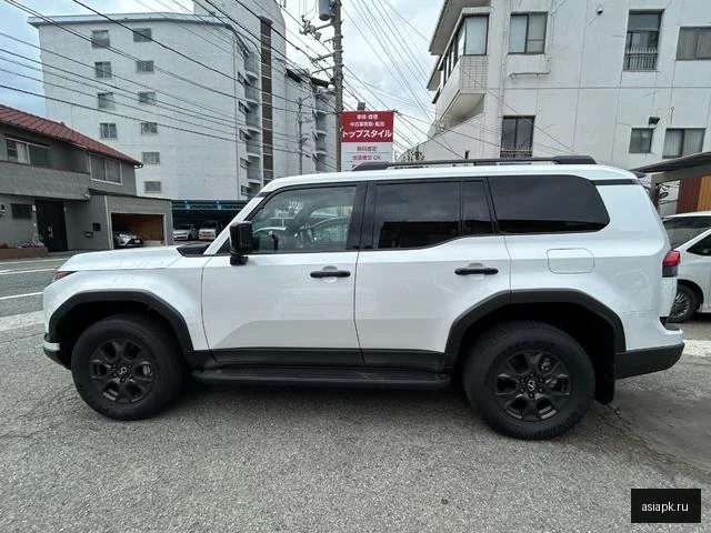 Lexus GX550 6