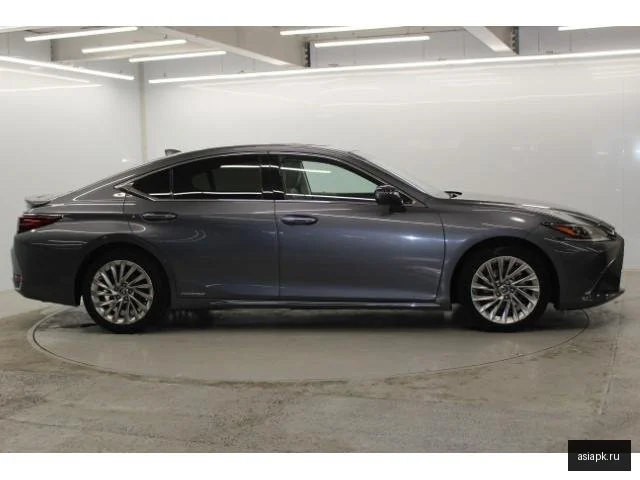 Lexus ES300h 5