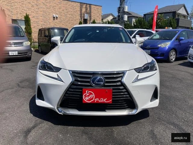 Lexus IS300h 3