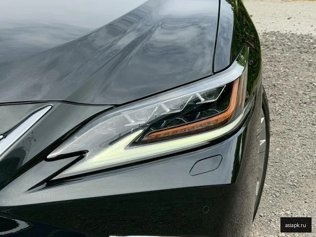 Lexus ES300h 3