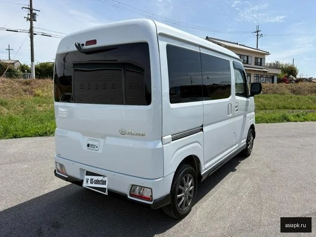 Daihatsu Atrai 6