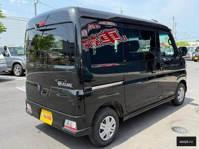 Daihatsu Atrai 4
