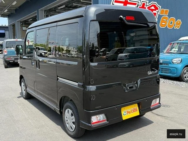 Daihatsu Atrai 5