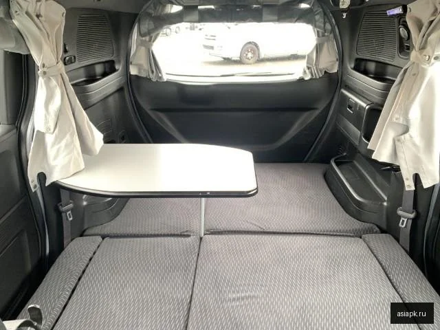 Honda Freed Spike 4