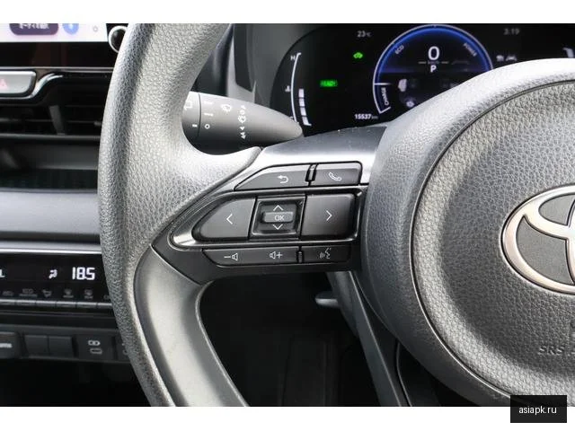 Toyota Yaris 4
