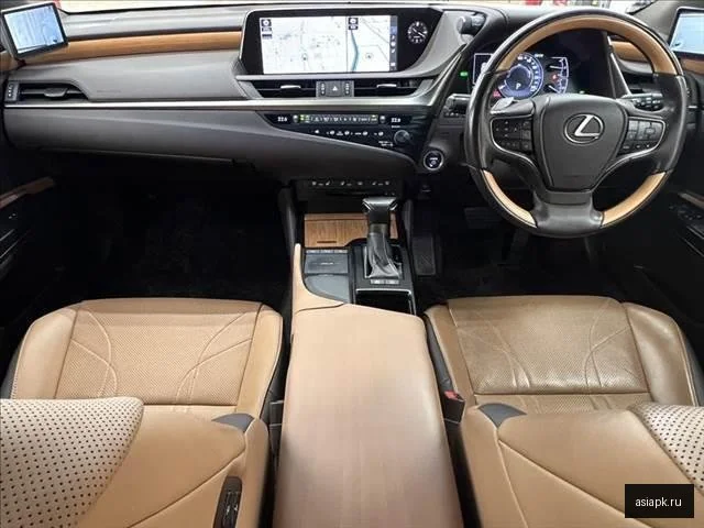Lexus ES300h 3