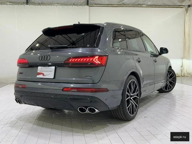 Audi SQ7 6