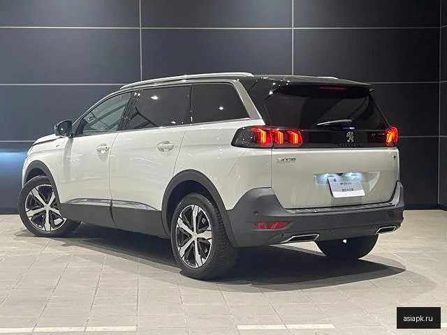 Peugeot 5008 3