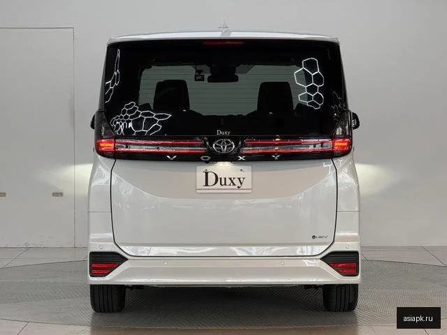 Toyota Voxy 5