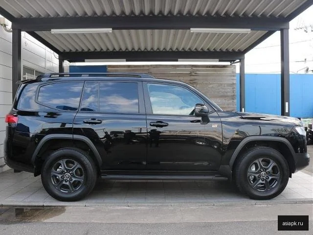 Toyota Land Cruiser 5