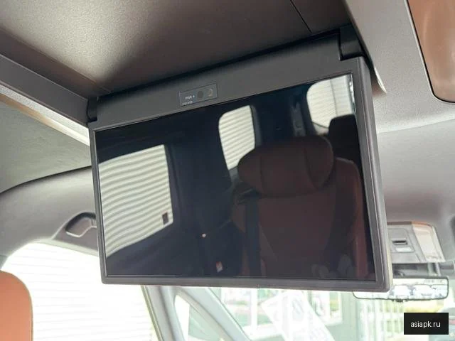 Toyota Vellfire 4