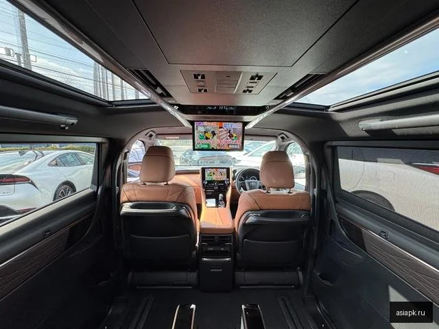 Toyota Vellfire 4