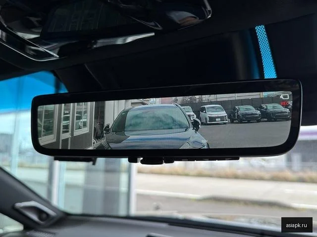 Toyota Harrier 3