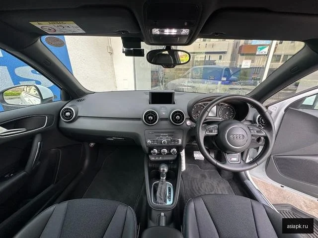 Audi A1 4