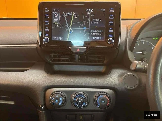 Toyota Yaris 6