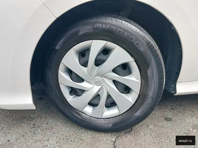 Toyota Yaris 6