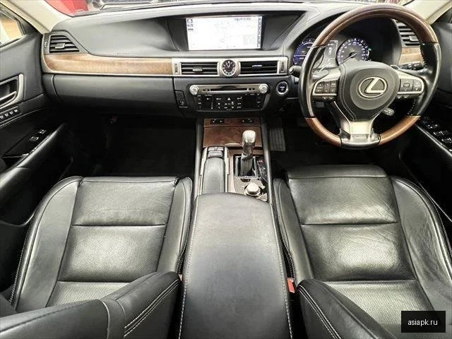 Lexus GS300h 3